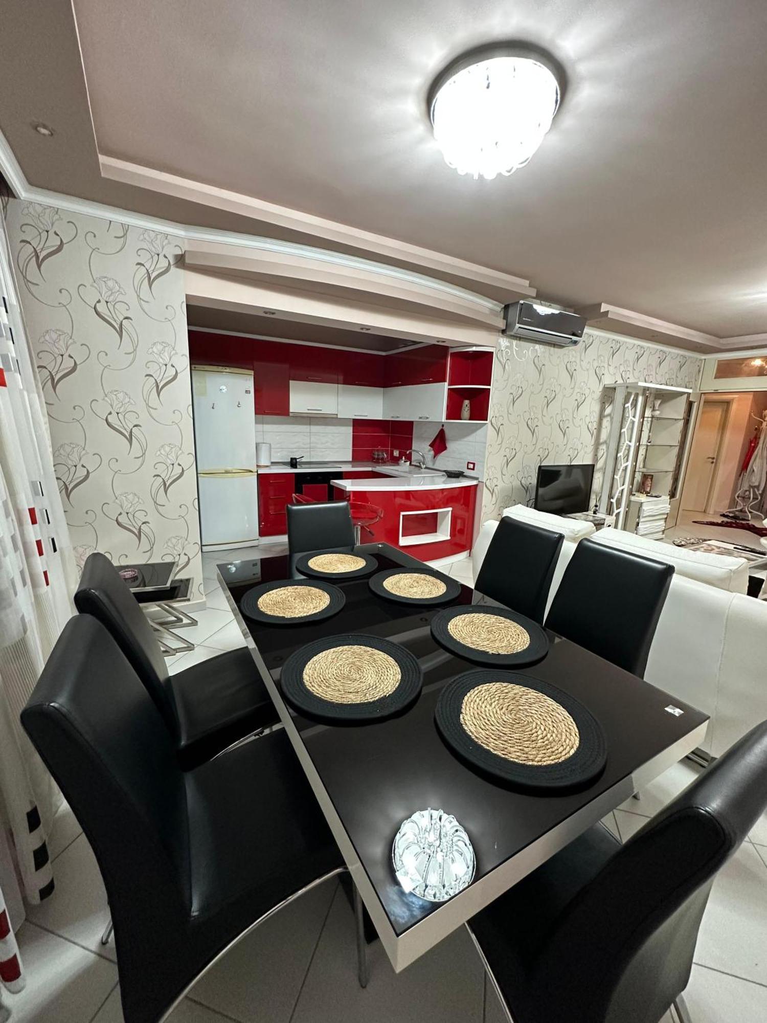 Amy'S Luxury Appartment Шкодер Номер фото